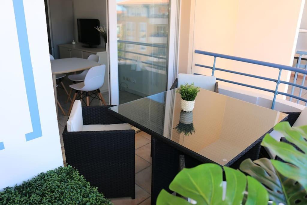 Port-Frejus, Le Paladien, Appartement 2 Pieces Climatise, Terrasse & Parking المظهر الخارجي الصورة