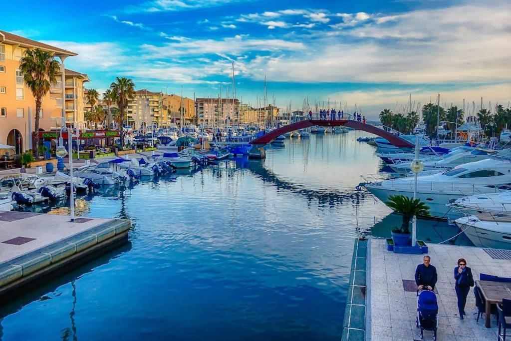 Port-Frejus, Le Paladien, Appartement 2 Pieces Climatise, Terrasse & Parking المظهر الخارجي الصورة